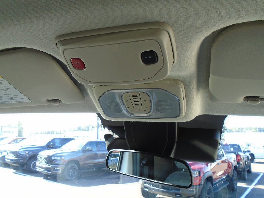 Used 2025 RAM ProMaster 2500 w/ U-Haul Equipment Group FWD image 15