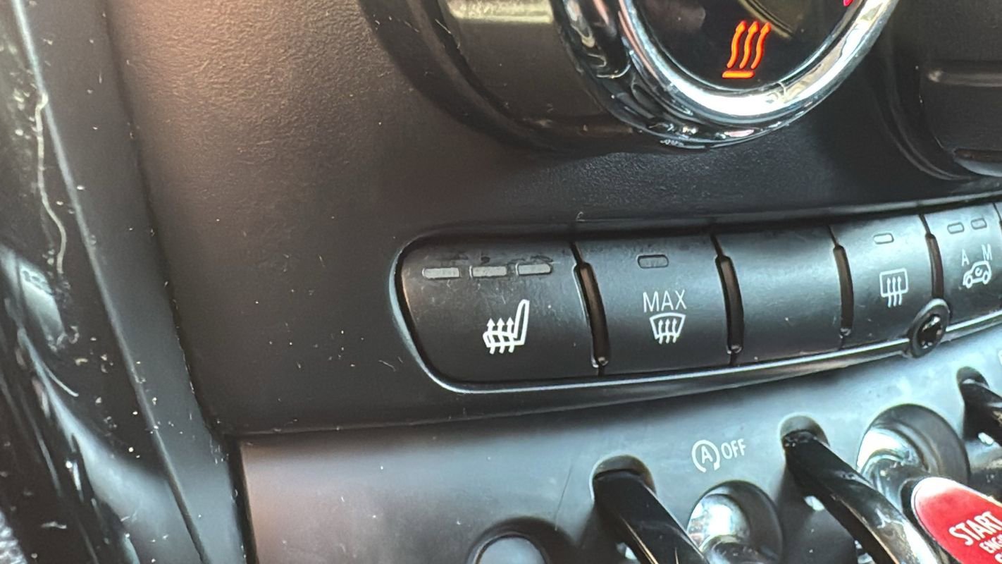 Used 2017 MINI Cooper Clubman ALL4 image 29