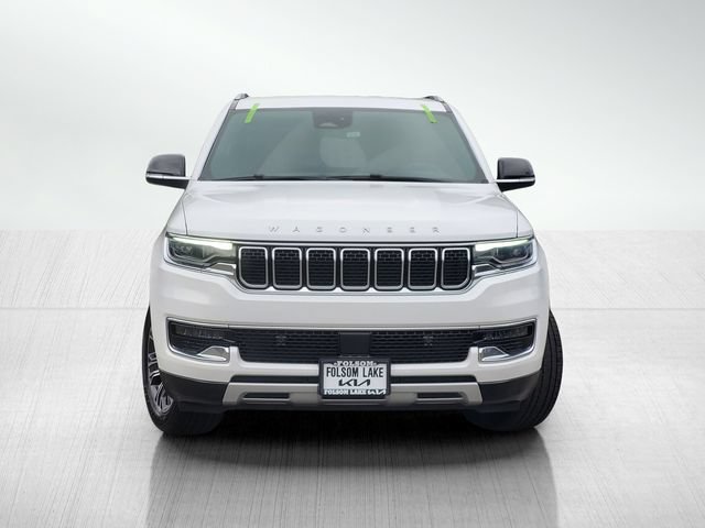 Used 2023 Jeep Wagoneer L Series II AWD/4WD image 2