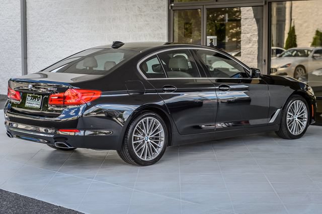 Used 2017 BMW 540i RWD image 9