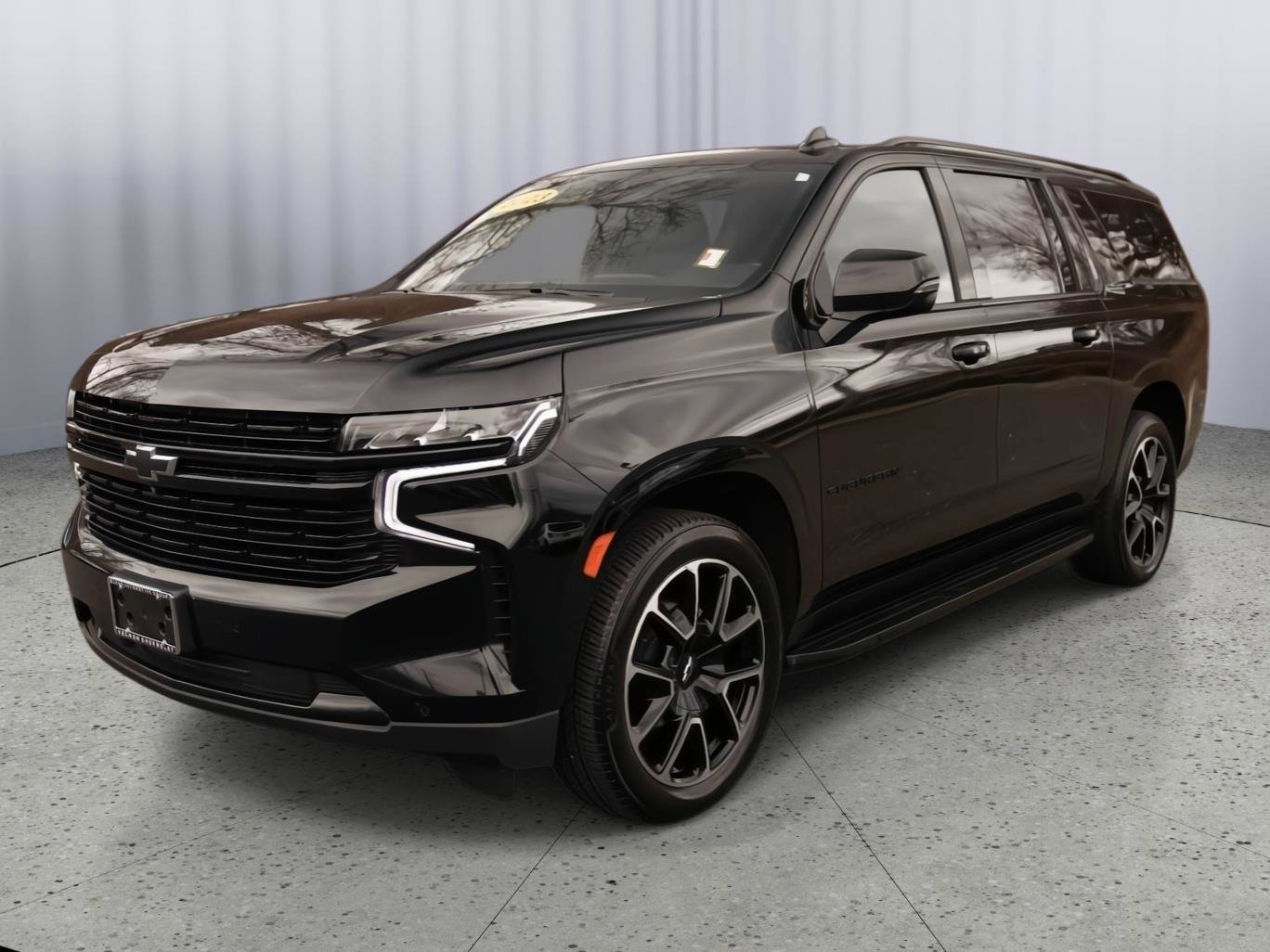 Used 2023 Chevrolet Suburban RST w/ Luxury Package AWD/4WD image 20