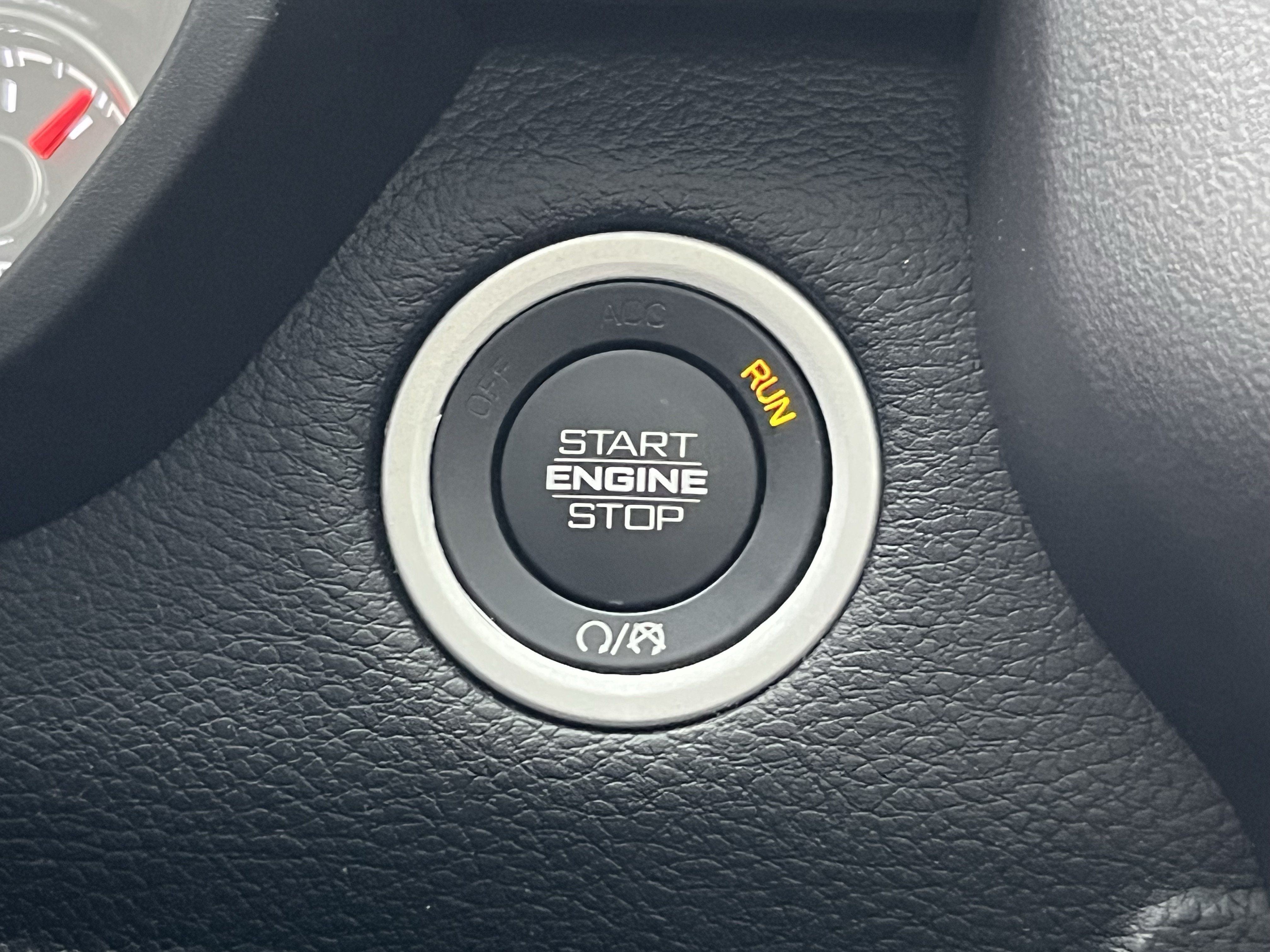 Used 2022 RAM 1500 Laramie AWD/4WD image 38