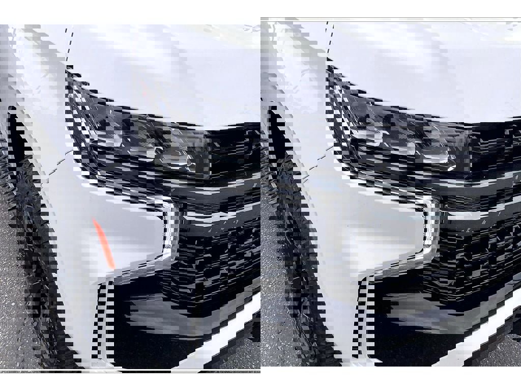 Used 2022 Chevrolet Suburban Z71 w/ Z71 Off-Road Package image 30