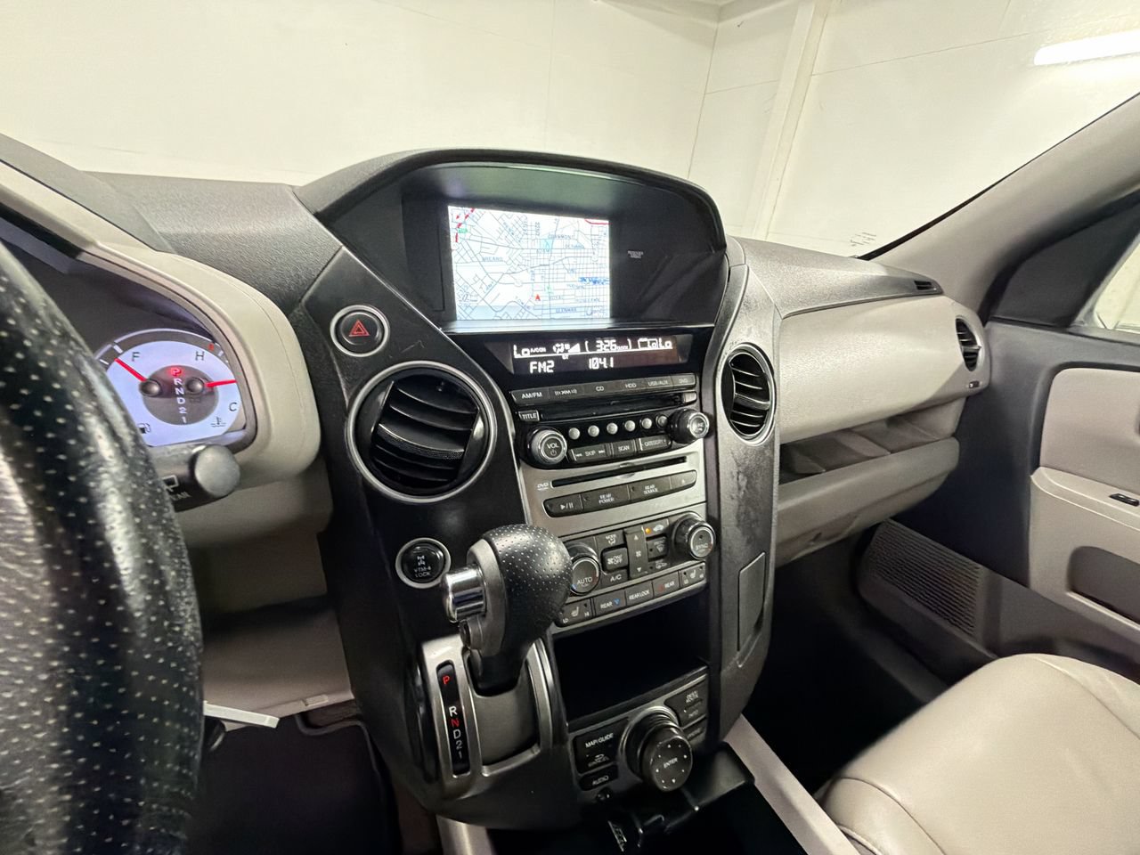 Used 2015 Honda Pilot Touring image 17