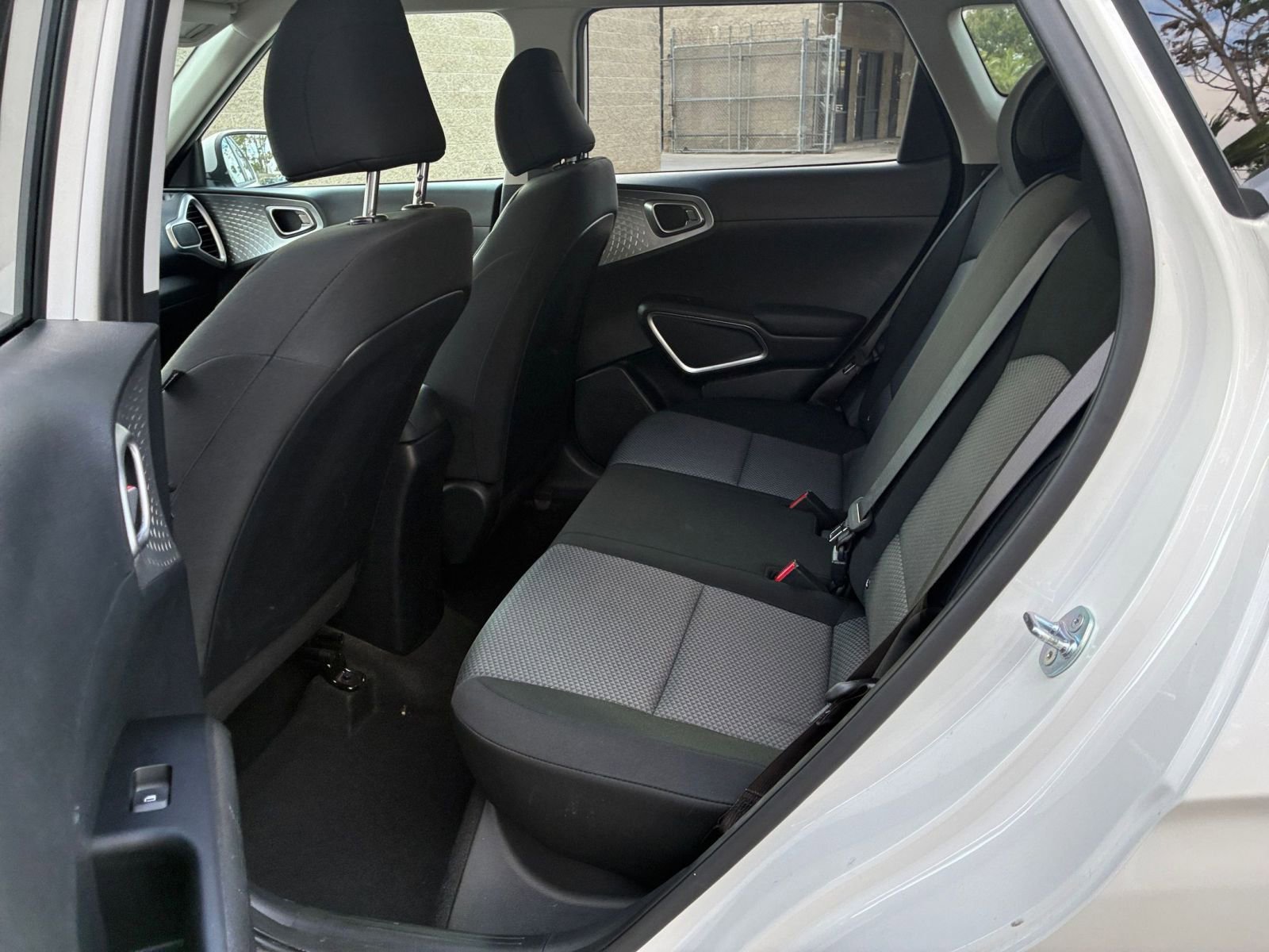Used 2025 Kia Soul LX w/ LX Technology Package image 23