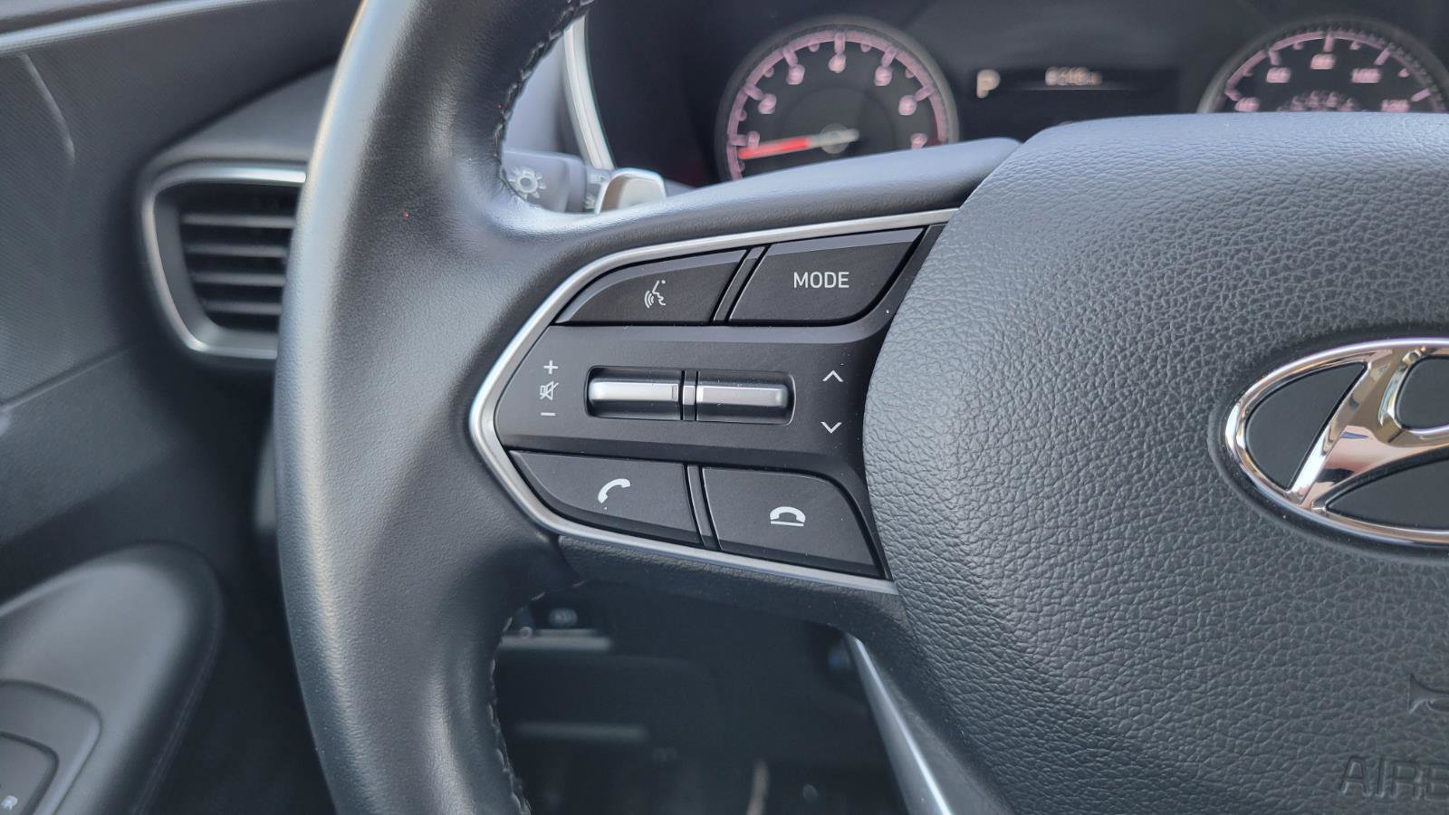 Used 2023 Hyundai Santa Fe SEL image 23