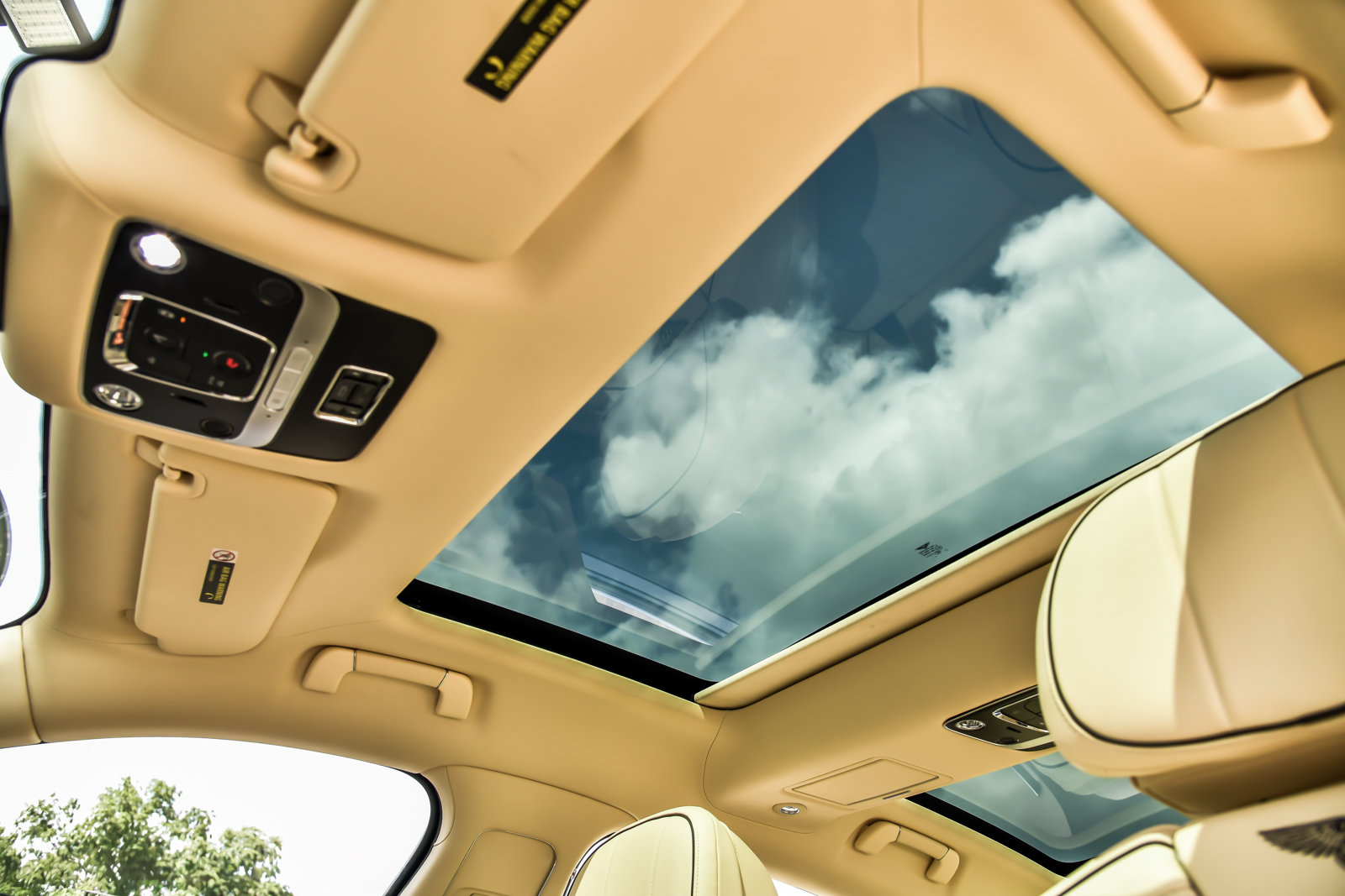 Certified 2021 Bentley Flying Spur V8 AWD/4WD image 30
