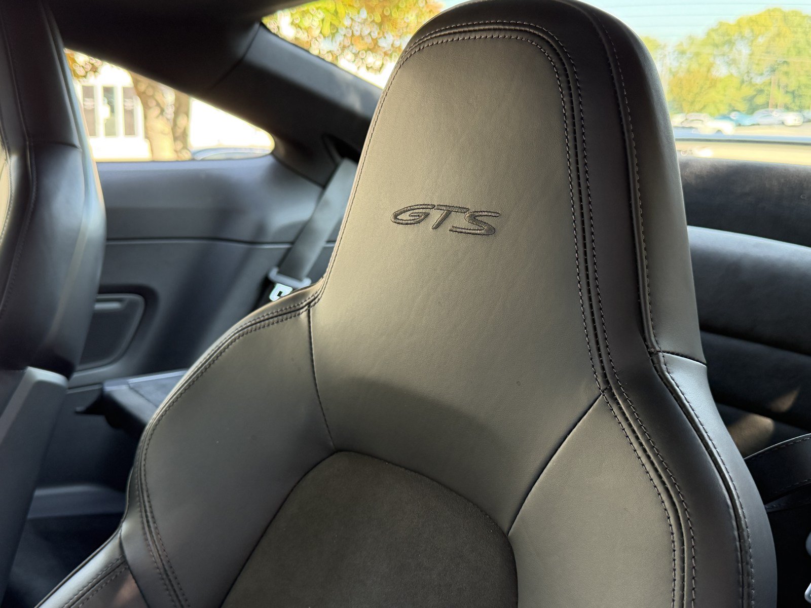 Used 2022 Porsche 911 Carrera GTS RWD image 32