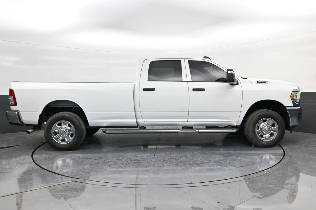 Used 2023 RAM 3500 Tradesman AWD/4WD image 9