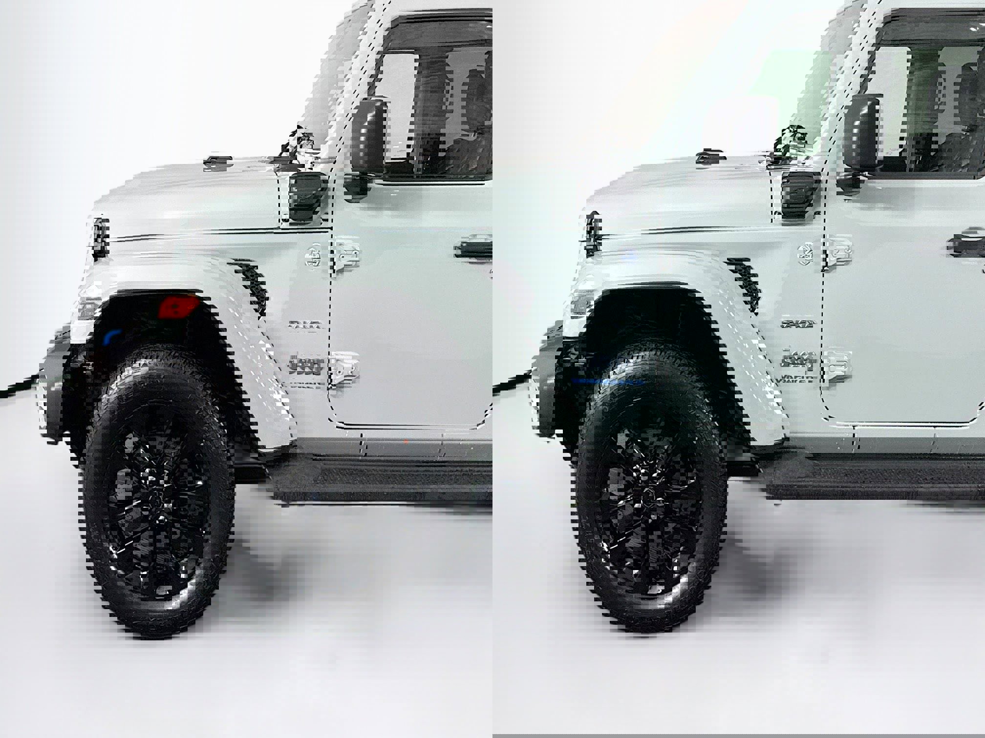 Used 2024 Jeep Wrangler Sahara image 39