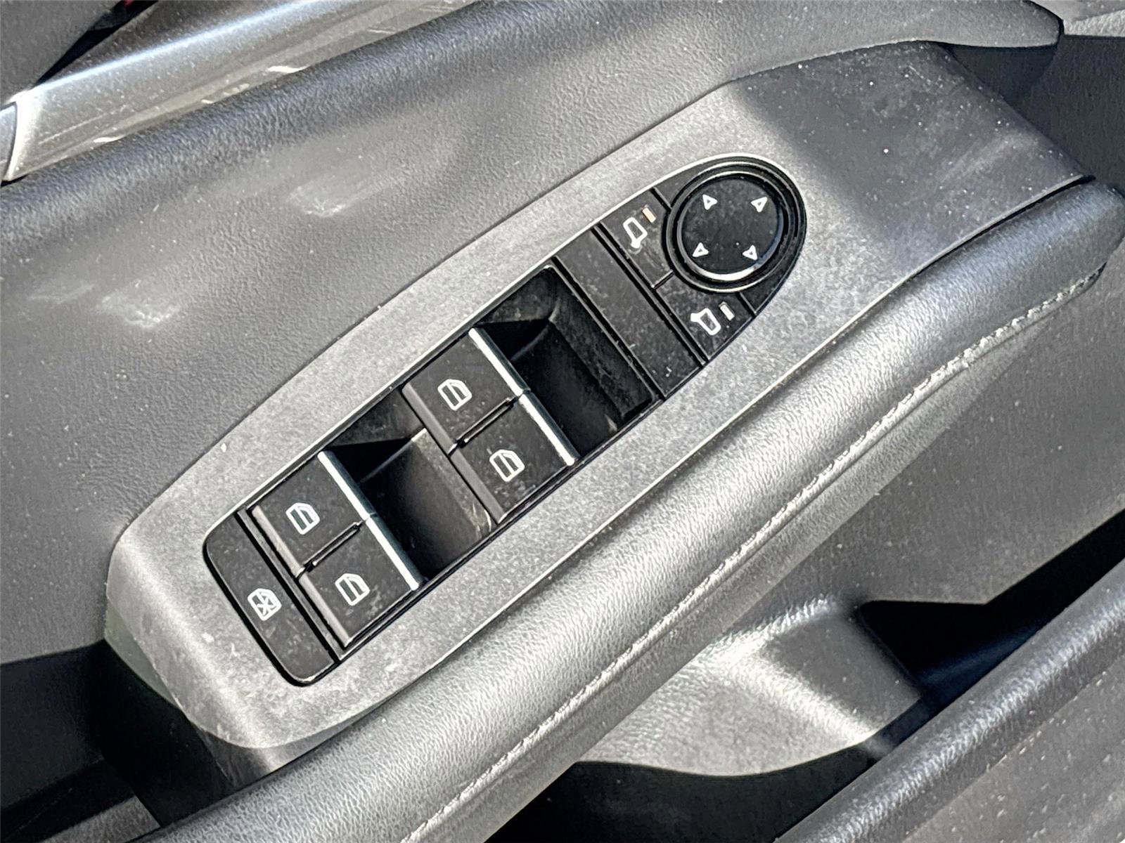 Used 2021 MAZDA MAZDA3 s image 18