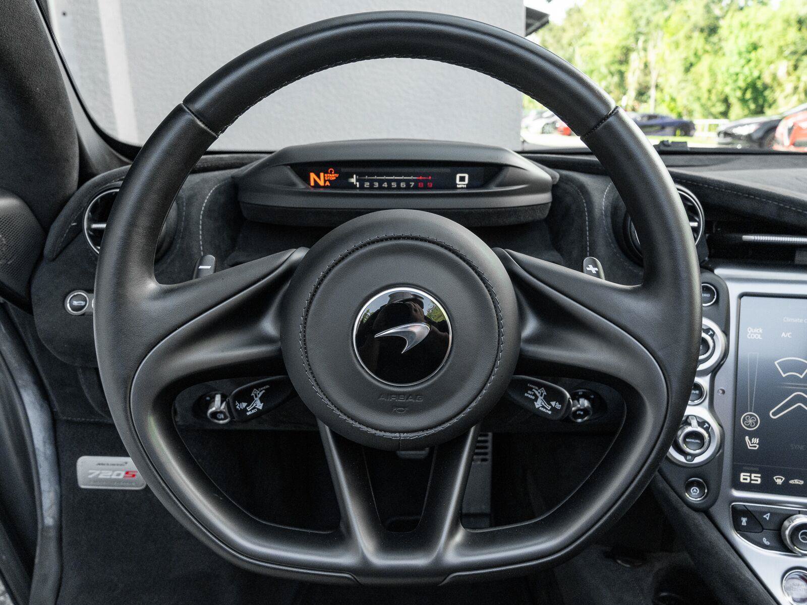 Used 2020 McLaren 720S Spider RWD image 18