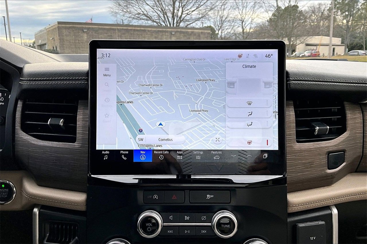 Used 2024 Ford Expedition Max Limited image 13