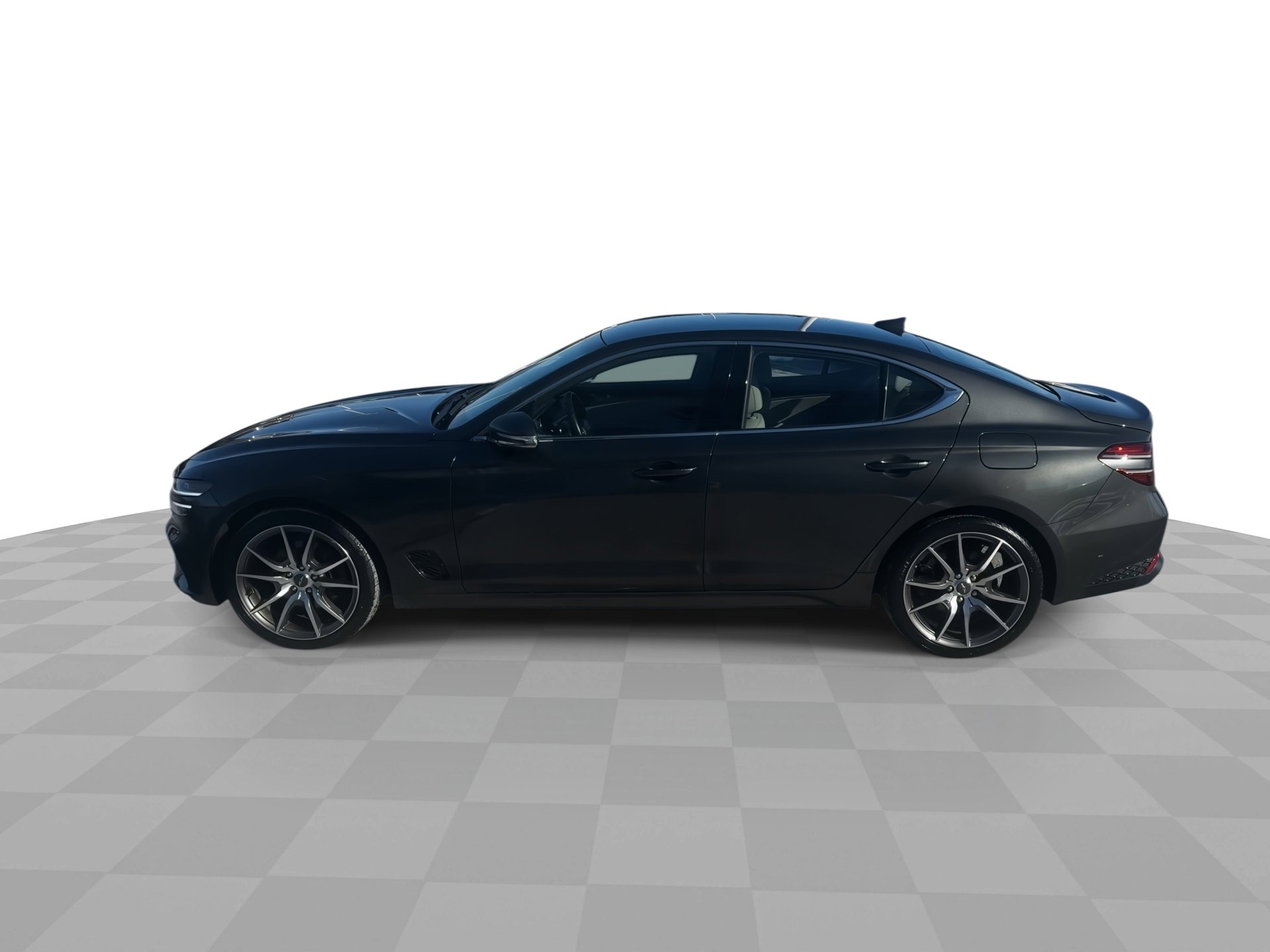 Used 2023 Genesis G70 2.0T image 5