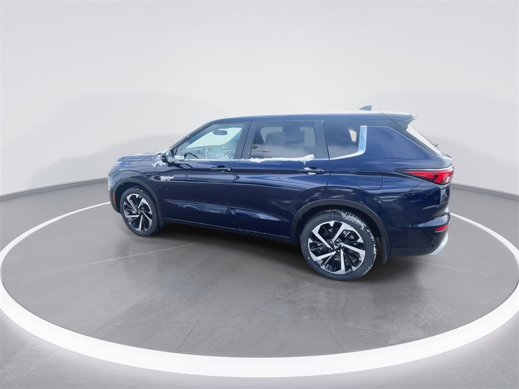 New 2025 Mitsubishi Outlander SE image 6