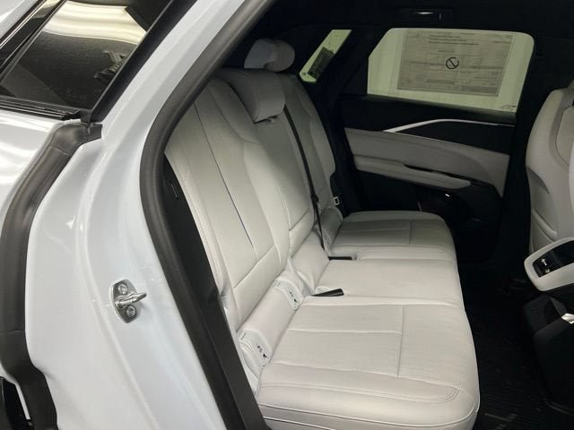 New 2026 Cadillac Lyriq Sport w/ LPO, Floor Liner Package AWD/4WD image 18