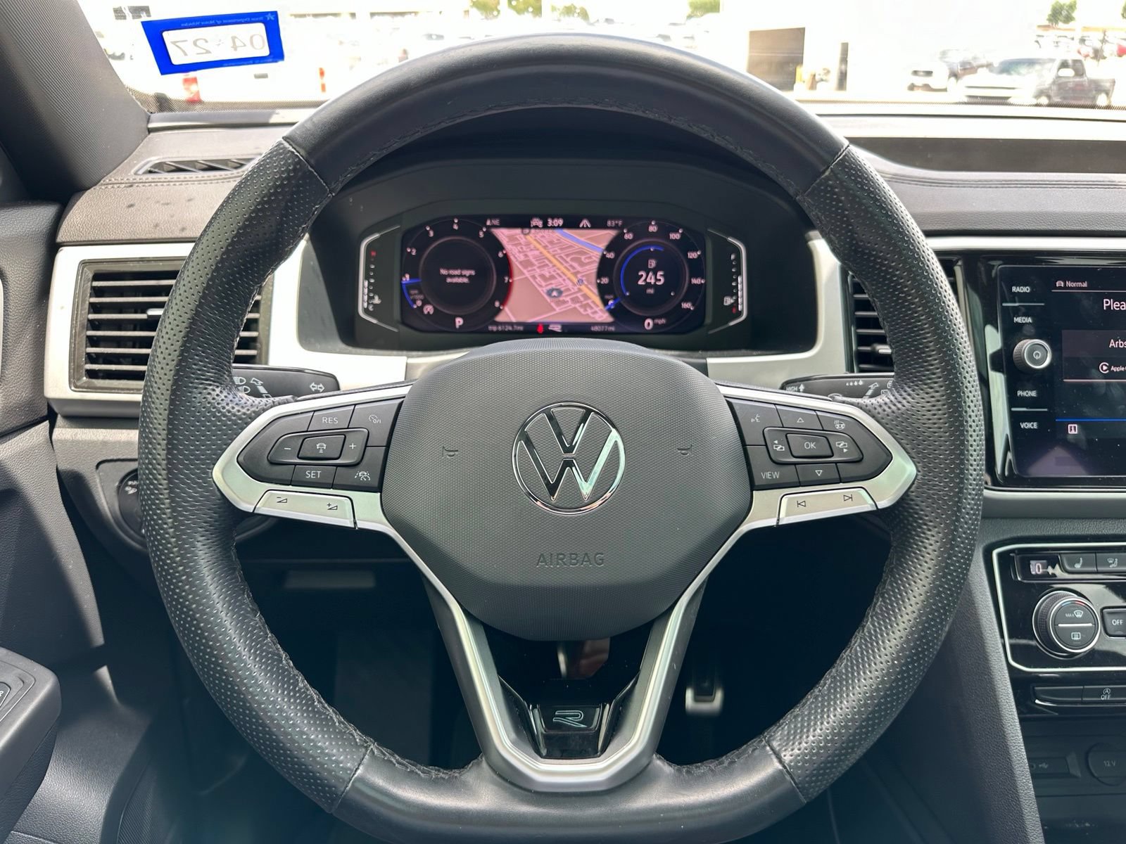 Used 2022 Volkswagen Atlas Cross Sport SEL R-Line AWD/4WD image 8