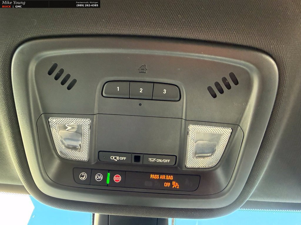 Used 2023 Chevrolet Traverse LT w/ LPO, Floor Liner Package FWD image 36