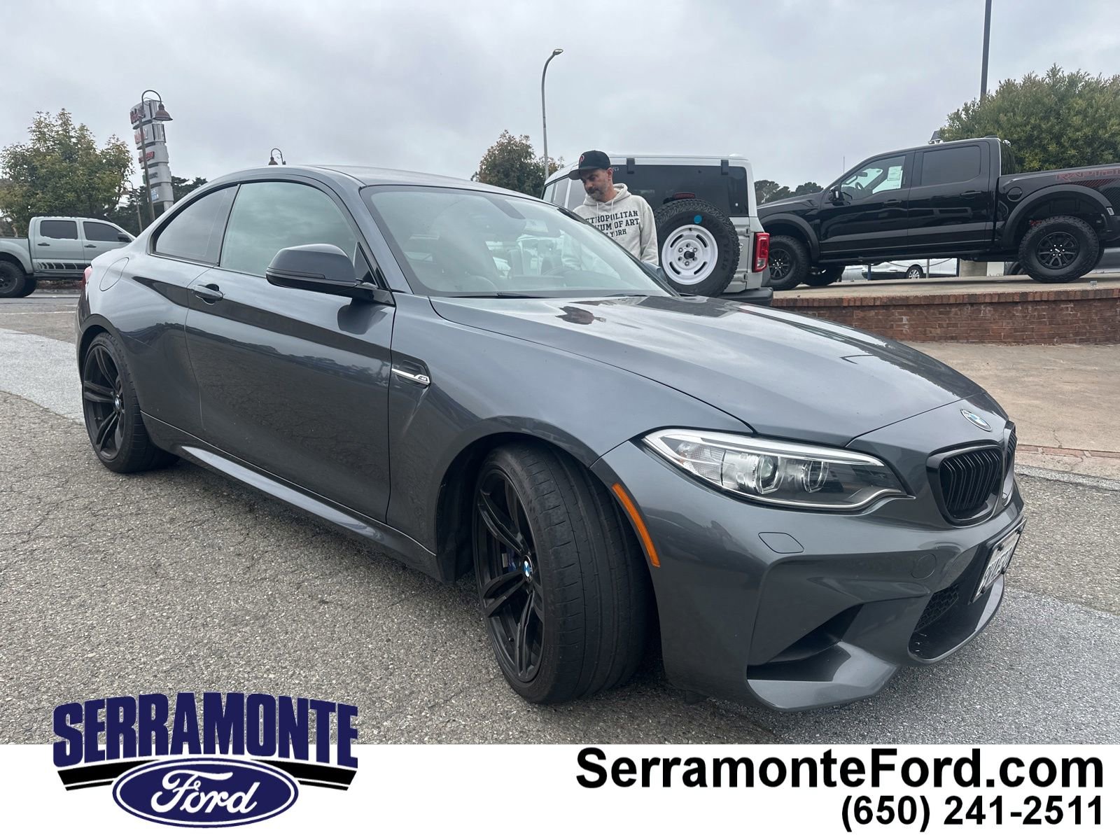 Used 2017 BMW M2 RWD image 1