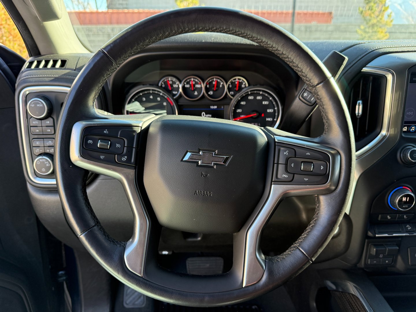 Used 2021 Chevrolet Silverado 1500 LT Trail Boss w/ Convenience Package II image 13