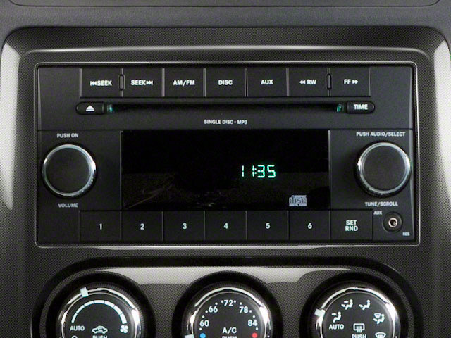 Used 2013 Dodge Challenger SXT RWD image 12