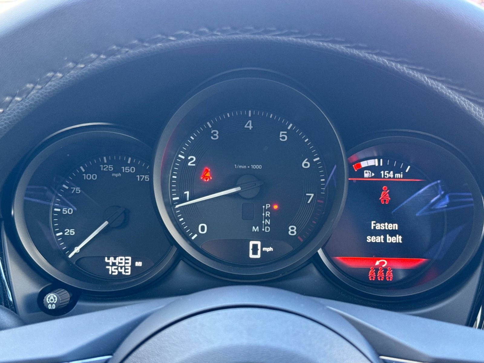 Certified 2025 Porsche Macan image 29