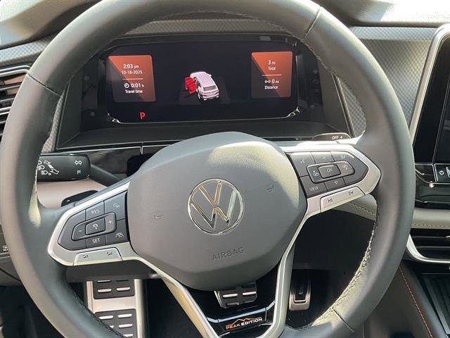New 2026 Volkswagen Atlas Peak Edition image 8