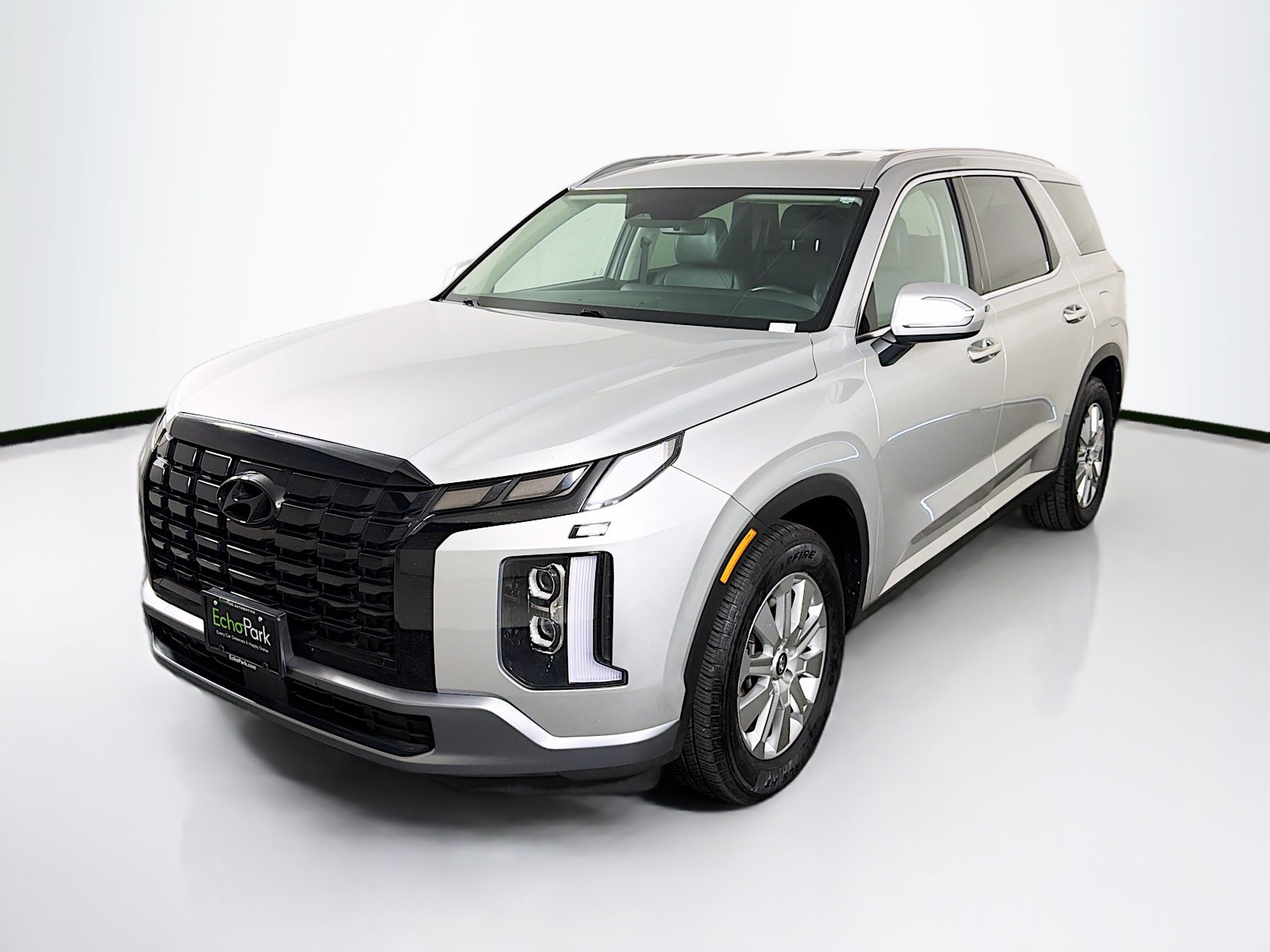 Used 2024 Hyundai Palisade SEL FWD image 3
