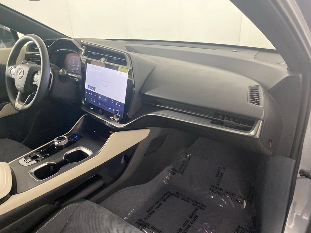 Certified 2023 Lexus RZ 450e Premium AWD/4WD image 35