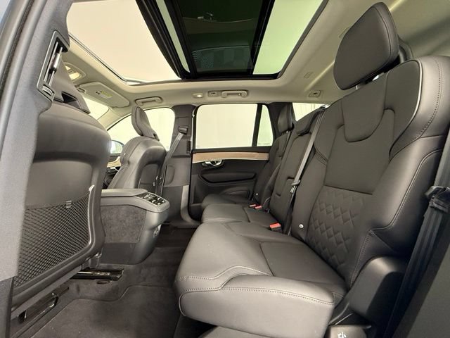 Used 2025 Volvo XC90 B6 Plus AWD/4WD image 34