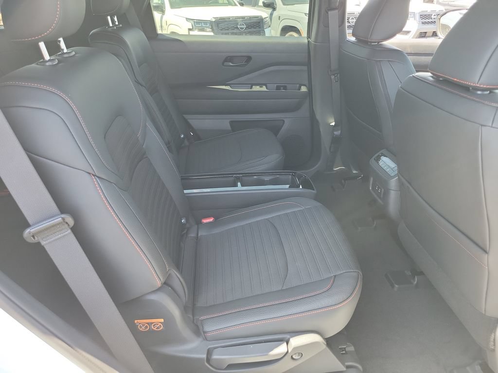 New 2026 Nissan Pathfinder Rock Creek w/ Rock Creek Premium Package AWD/4WD image 15