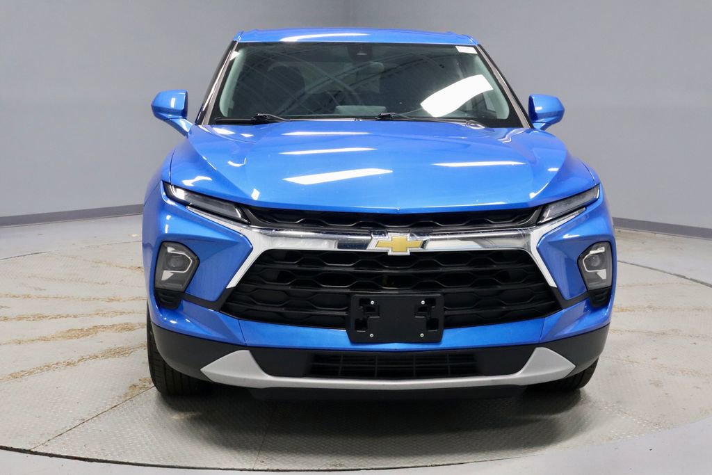Used 2025 Chevrolet Blazer LT FWD image 8