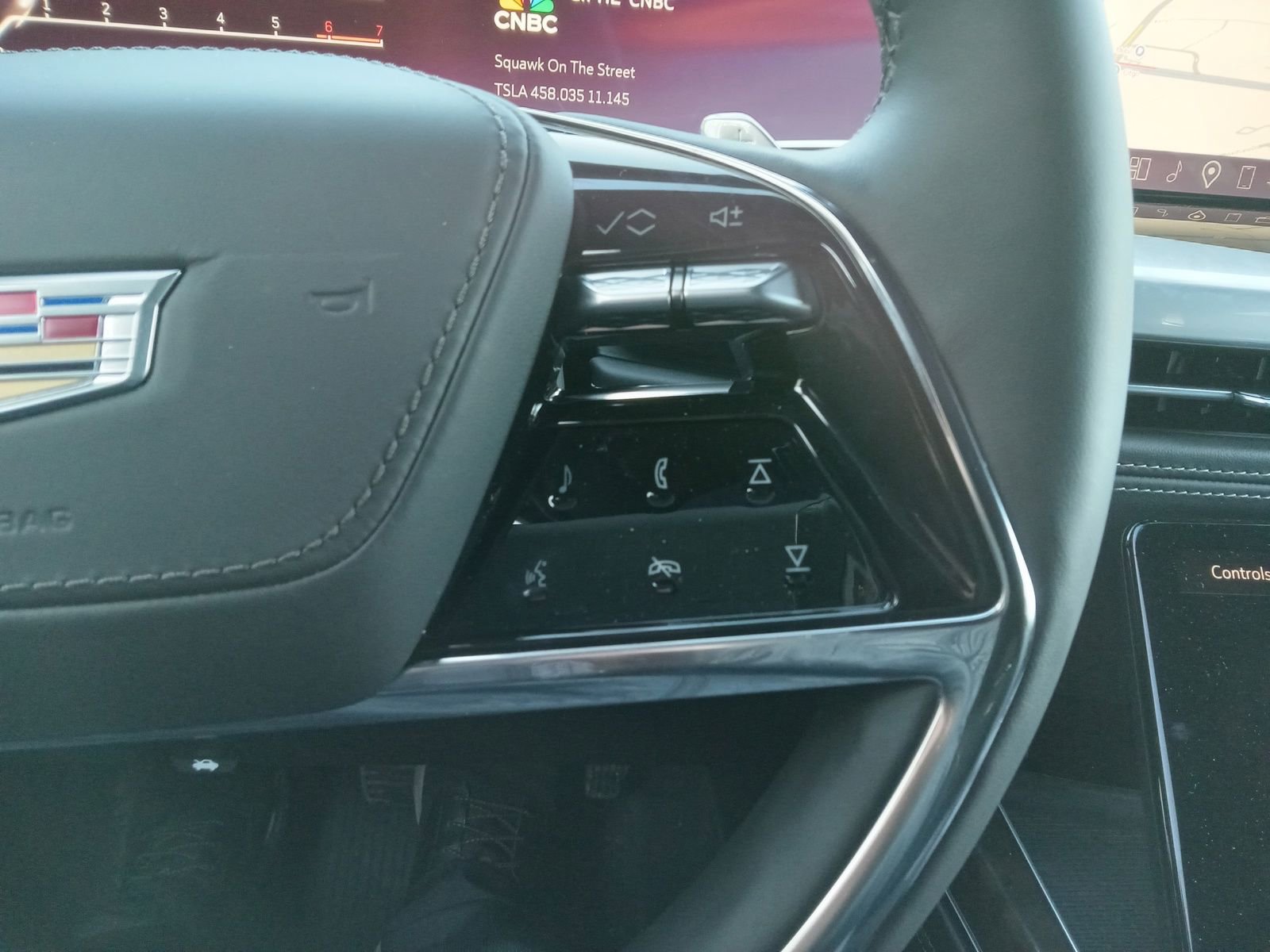 Used 2026 Cadillac Escalade Platinum Sport w/ LPO, ONYX Package image 23