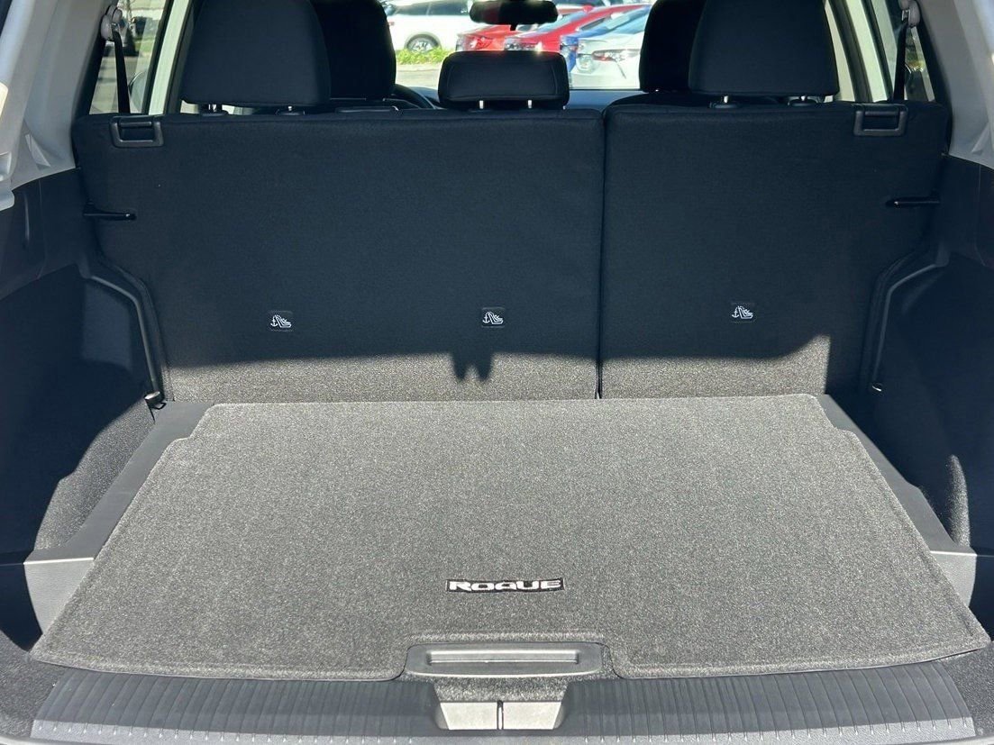 New 2026 Nissan Rogue S image 15