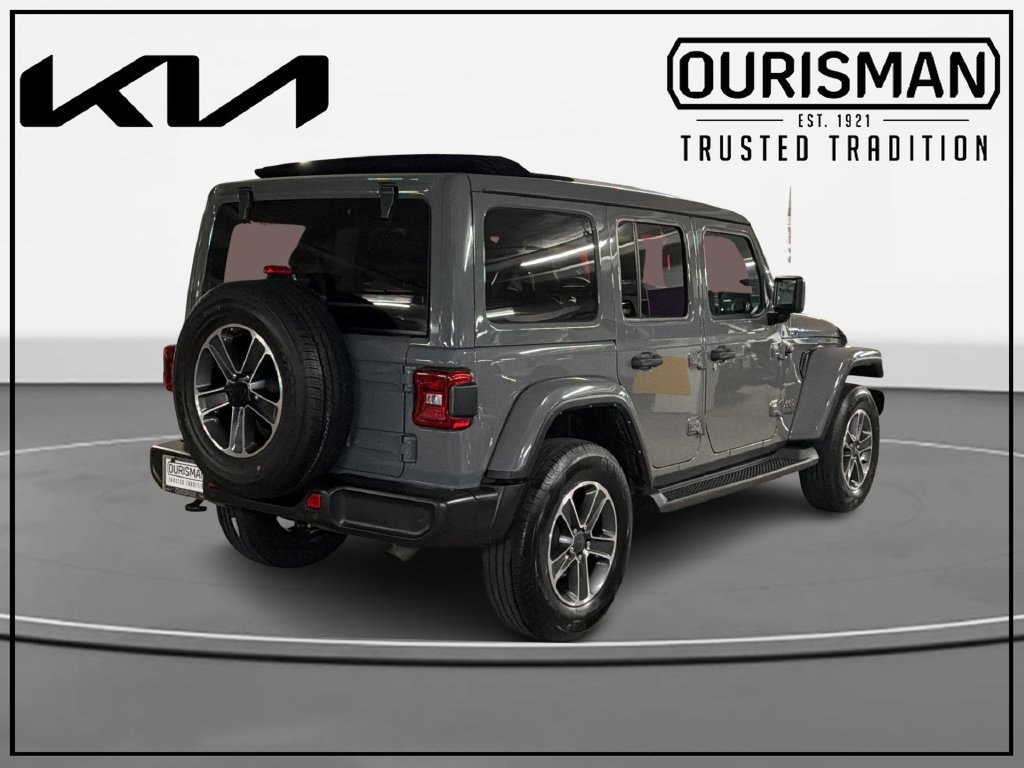 Used 2023 Jeep Wrangler Unlimited Sahara w/ Safety Group AWD/4WD image 4