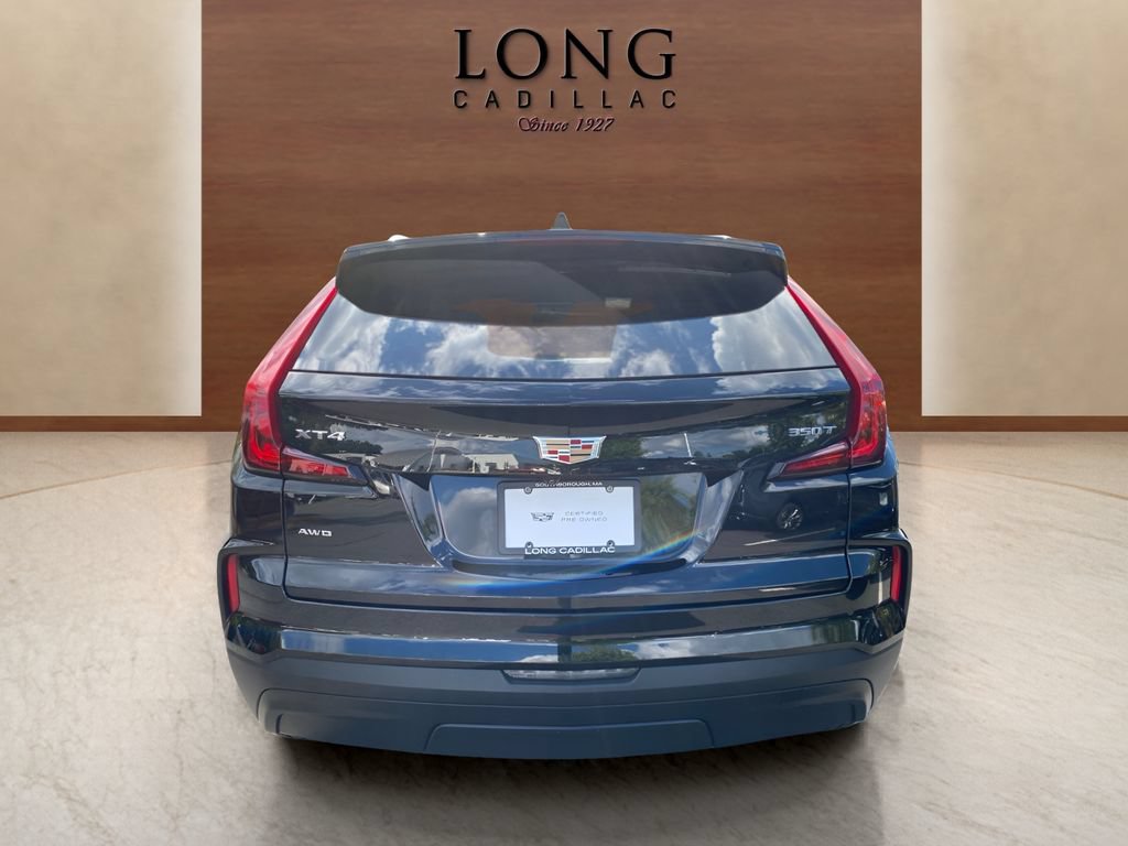 Certified 2024 Cadillac XT4 Luxury w/ Cold Weather Package AWD/4WD image 4