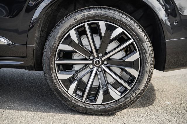 New 2026 Volvo XC90 B6 Ultra w/ Protection Package Premier AWD/4WD image 18