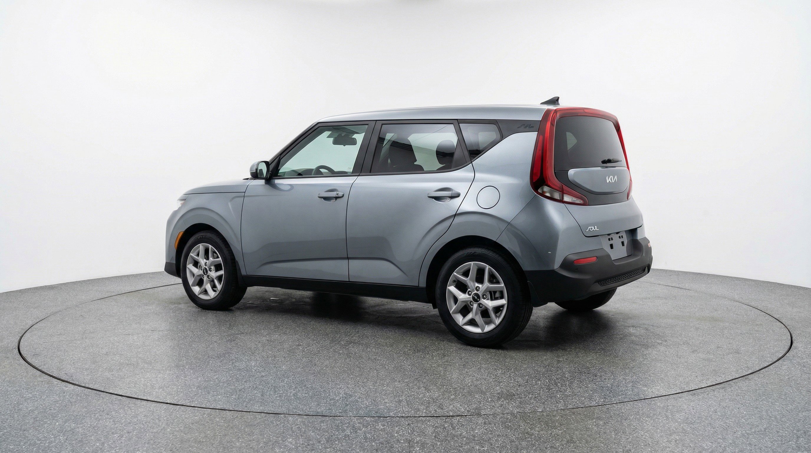 Used 2025 Kia Soul LX w/ LX Technology Package image 6