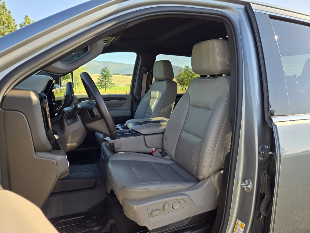 Used 2024 GMC Sierra 3500 SLT image 13