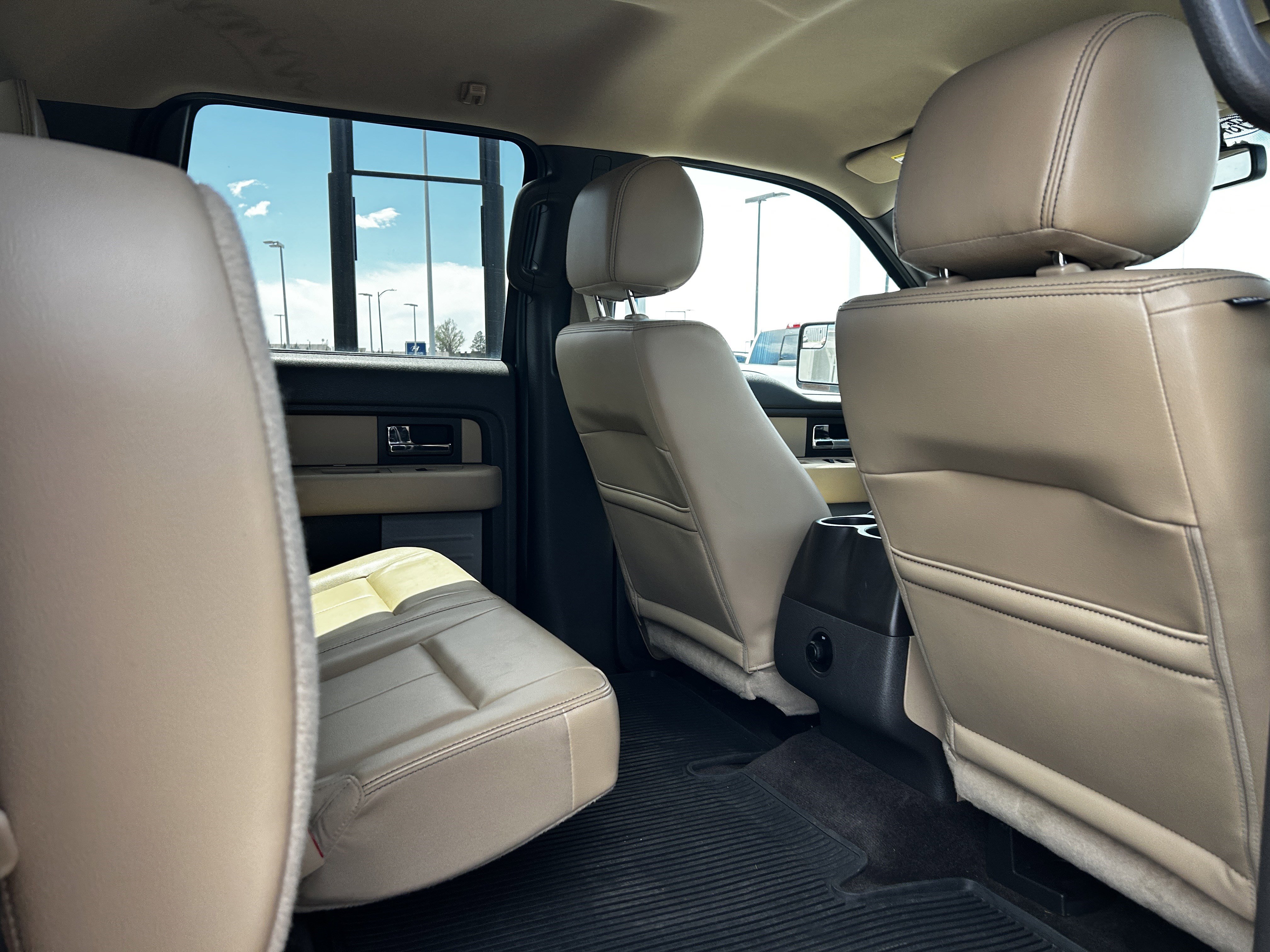 Used 2014 Ford F150 XLT w/ Equipment Group 302A Luxury AWD/4WD image 11