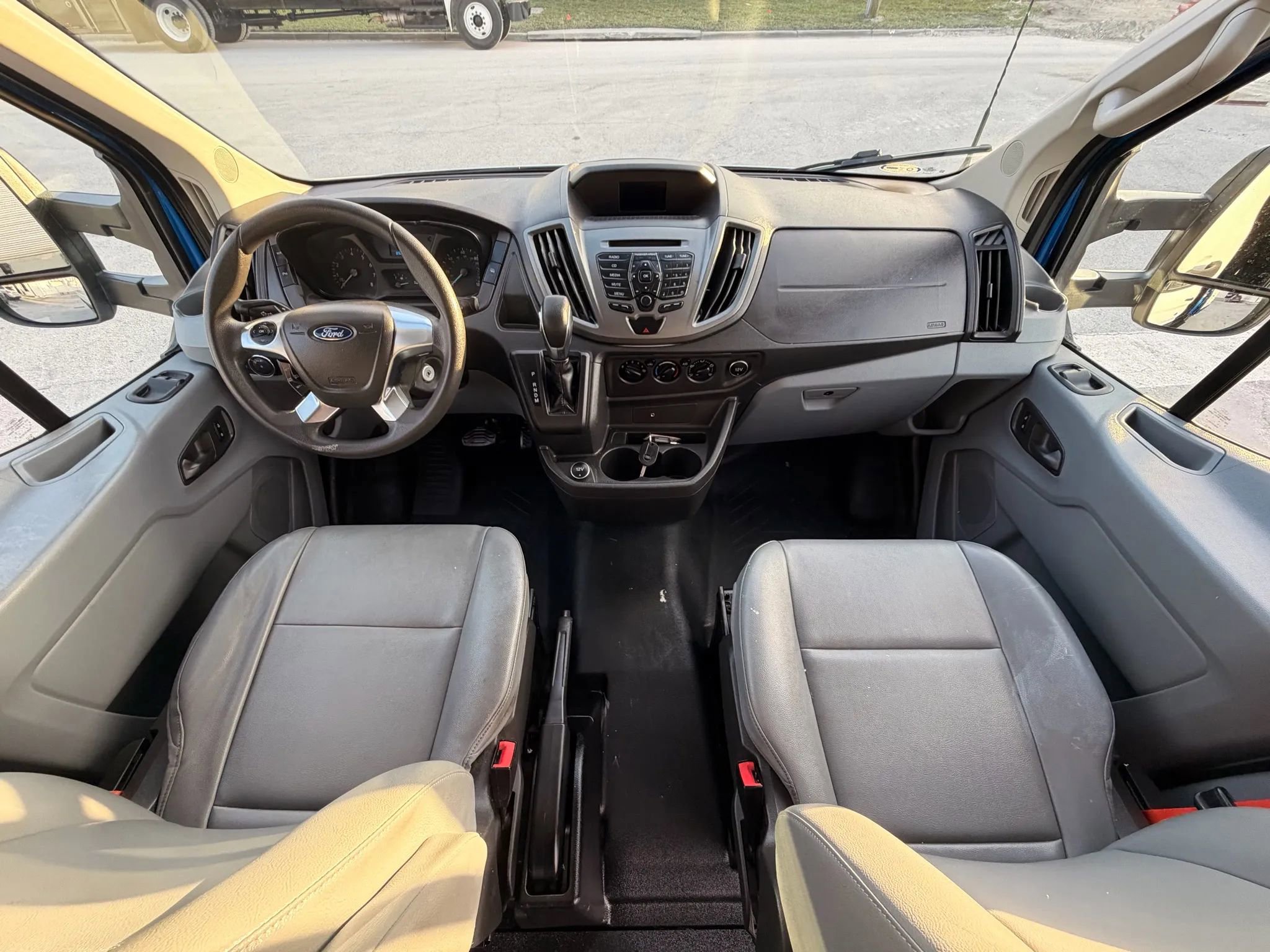 Used 2019 Ford Transit 250 130 Low Roof image 12