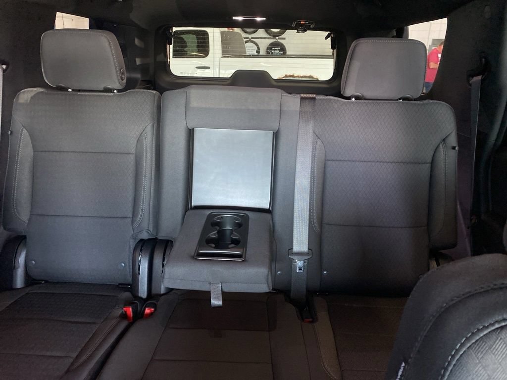 New 2026 Chevrolet Tahoe LS w/ LS Custom Edition AWD/4WD image 15