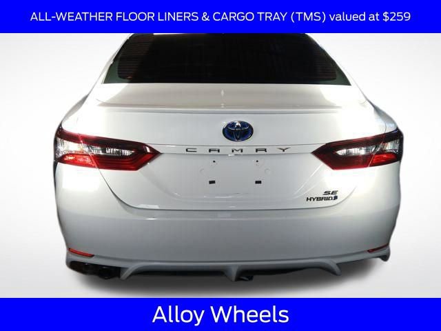 Used 2021 Toyota Camry SE w/ Audio Upgrade Package image 8