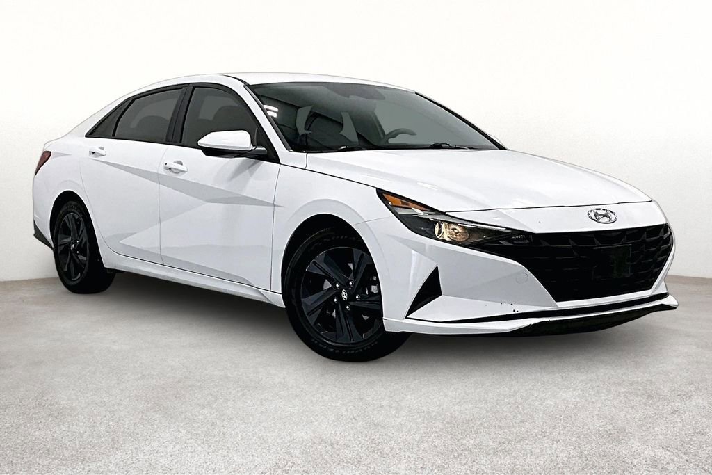 Used 2022 Hyundai Elantra Blue FWD image 1