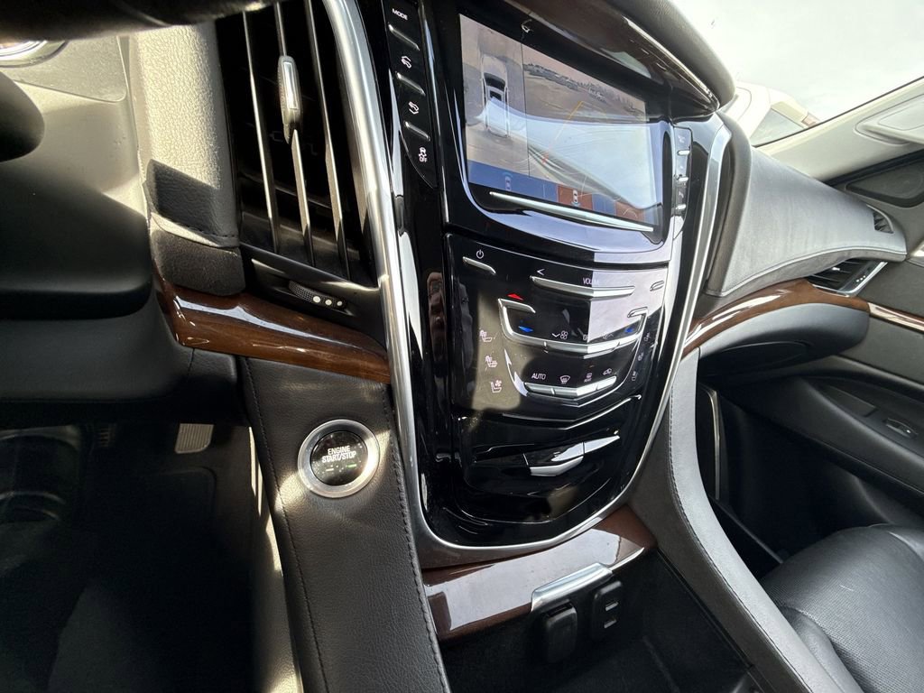 Certified 2020 Cadillac Escalade ESV Luxury image 23
