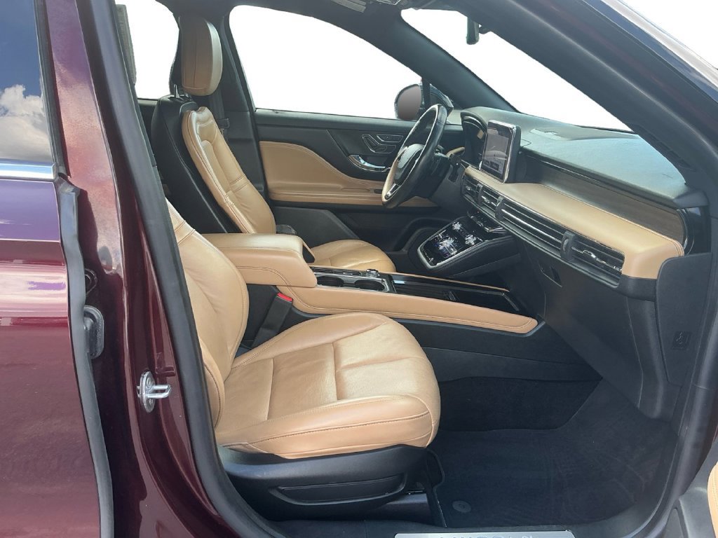 Certified 2020 Lincoln Corsair Reserve w/ Elements Package FWD image 22