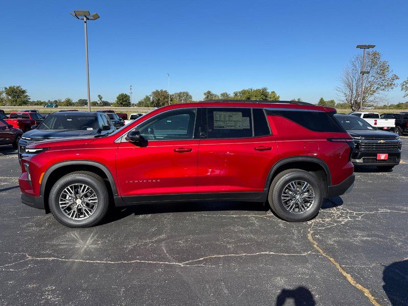 New 2026 Chevrolet Traverse LT w/ Driver Confidence Package image 2