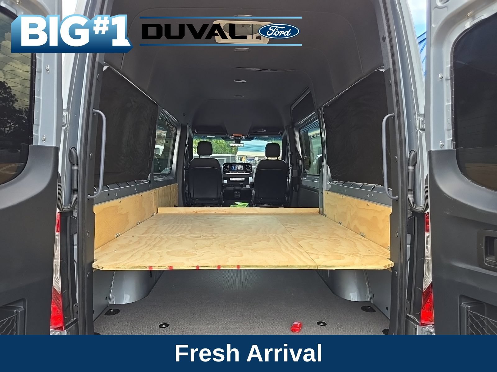 Used 2025 Mercedes-Benz Sprinter 2500 image 5