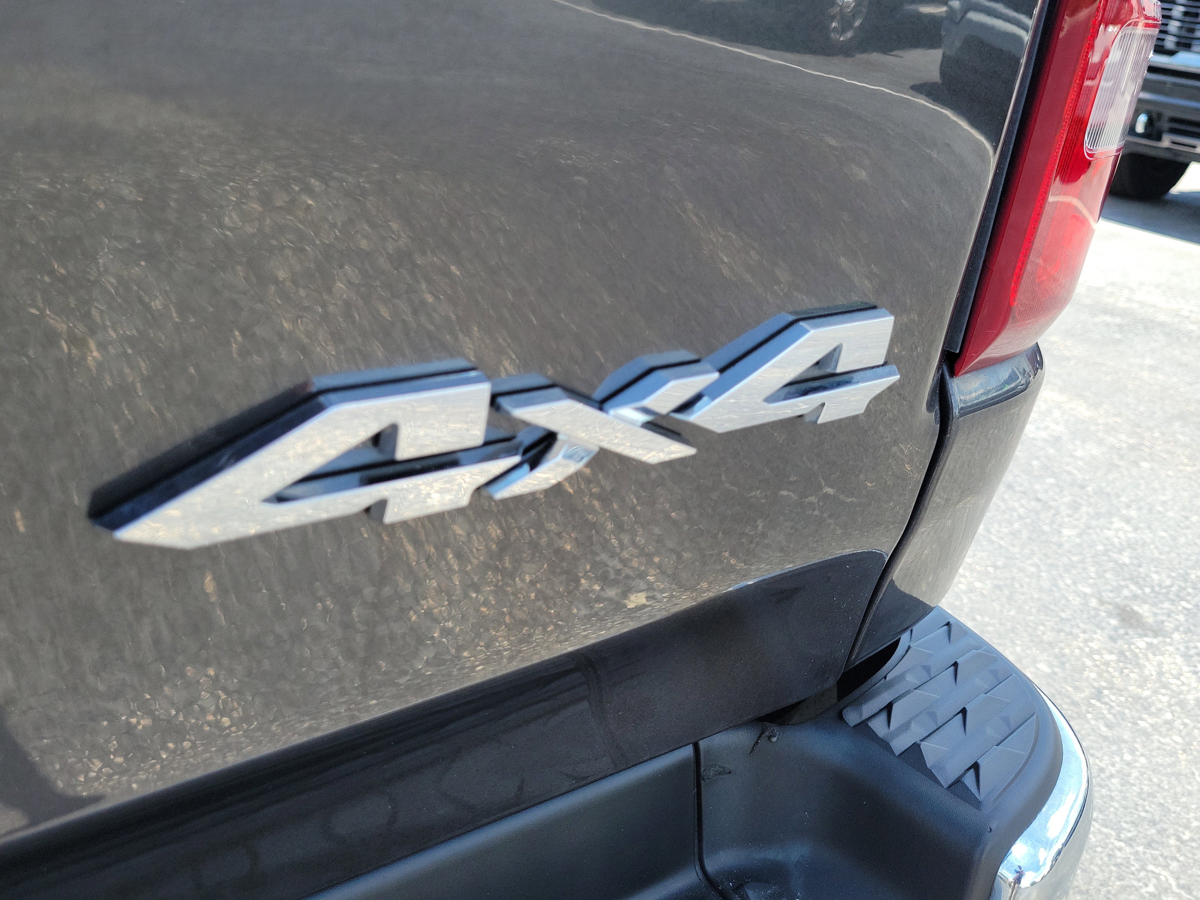 Used 2022 RAM 1500 Laramie AWD/4WD image 10