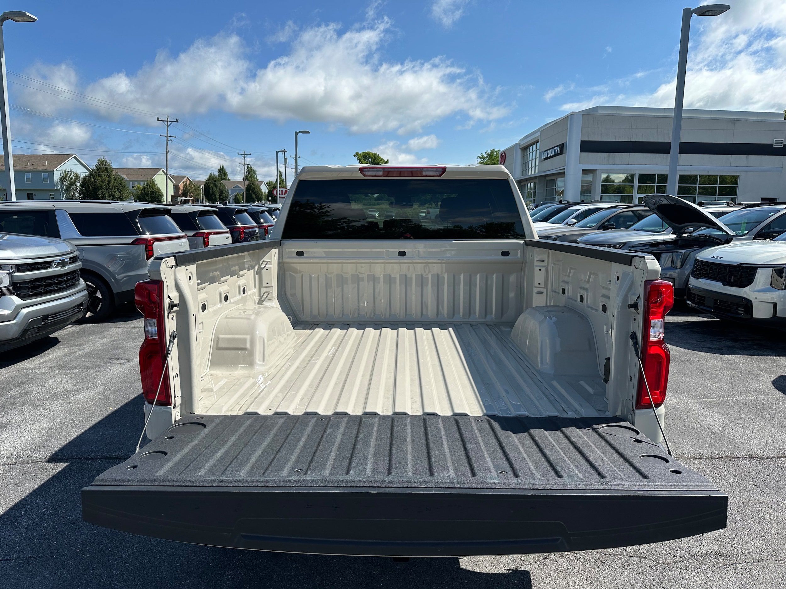 Used 2026 Chevrolet Silverado 1500 RST AWD/4WD image 10